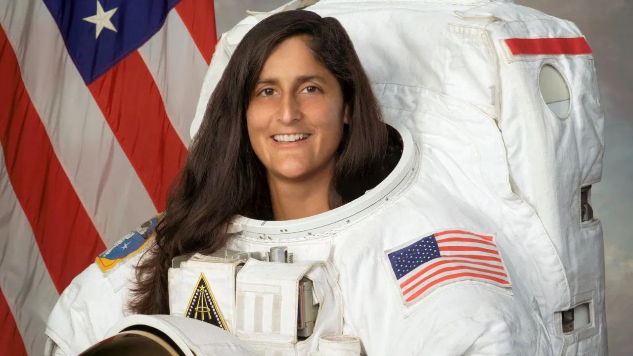 “400 किमी दूर अंतरिक्ष में Sunita Williams की प्रेस कॉन्फ्रेंस: वापसी में देरी पर कहा- इस पेशे में ऐसा ही होता है”