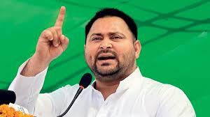 तेजस्वी यादव का बड़ा आरोप : “गरीबों के नाम मतदाता सूची से काटे जाएंगे, फिर राशन-पेंशन भी बंद होगी”