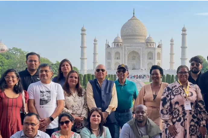 आगरा में BRICS देशों का संगम, ताजमहल भ्रमण के साथ खत्म हुआ तीन दिवसीय दौरा