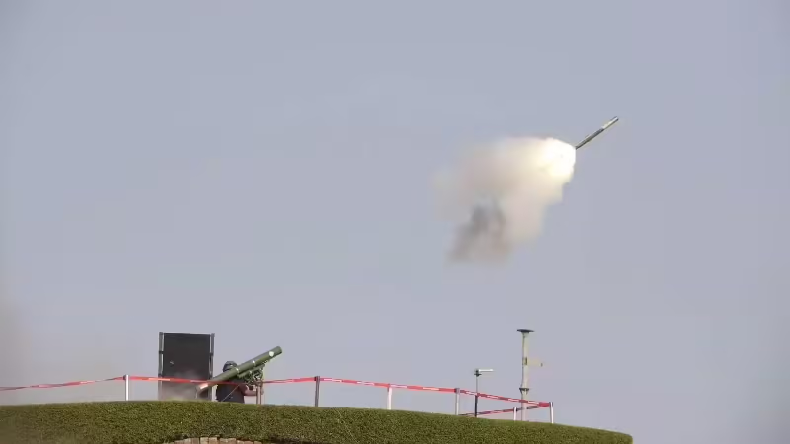 भारत की रक्षा शक्ति को नई उड़ान, DRDO ने सफलतापूर्वक टेस्ट किया 4th Gen एयर डिफेंस सिस्टम