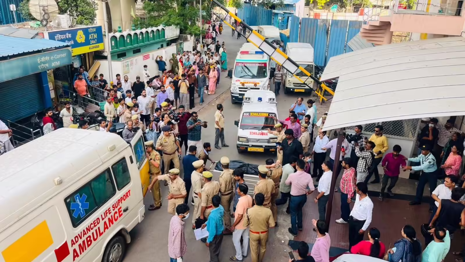 लखनऊ के कोचिंग सेंटर में लगी आग, 14 बच्चों की मौत; शोक में डूबा यूपी, सीएम योगी ने रद्द किया अलीगढ़ दौरा, तुरंत लौटे राजधानी