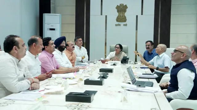श्रमिक परिवारों के लिए खुशखबरी! अब 10 लाख रुपये तक का कैशलेस इलाज