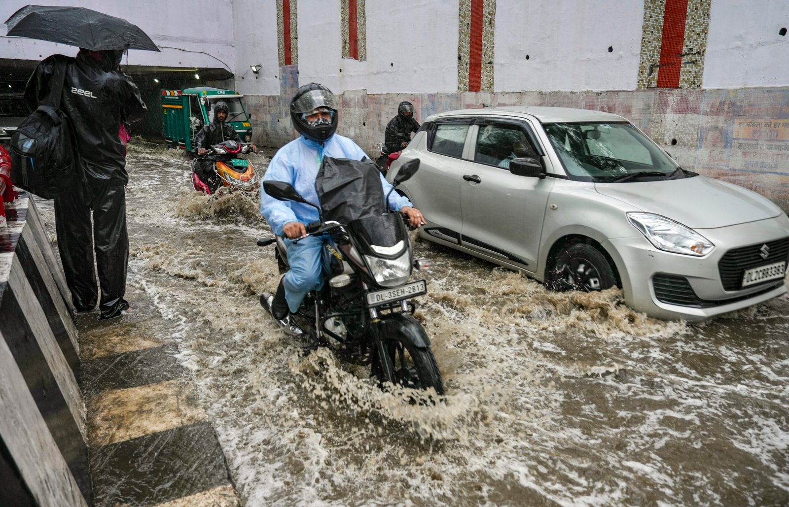 बारिश का कहर जारी! अगले 7 दिन कई राज्यों में भारी बारिश, तेज हवाओं और बिजली गिरने का अलर्ट