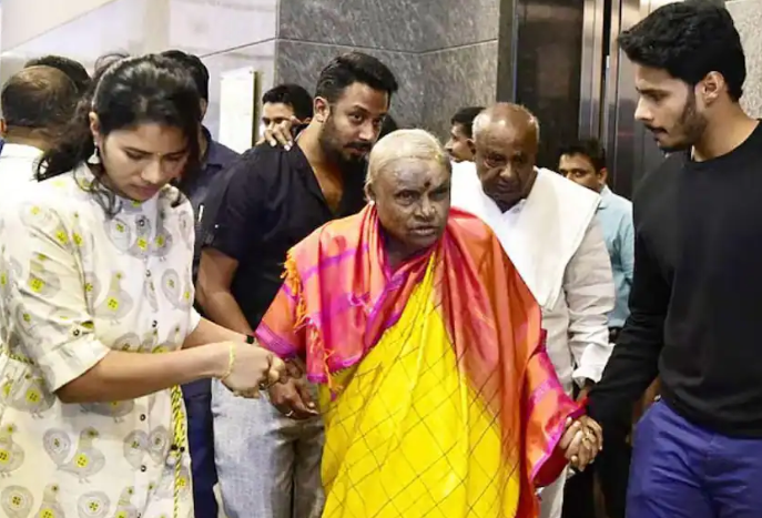 पूर्व प्रधानमंत्री एचडी देवेगौड़ा की पत्नी चेन्नम्मा का निधन, बेंगलुरु के अस्पताल में ली अंतिम सांस
