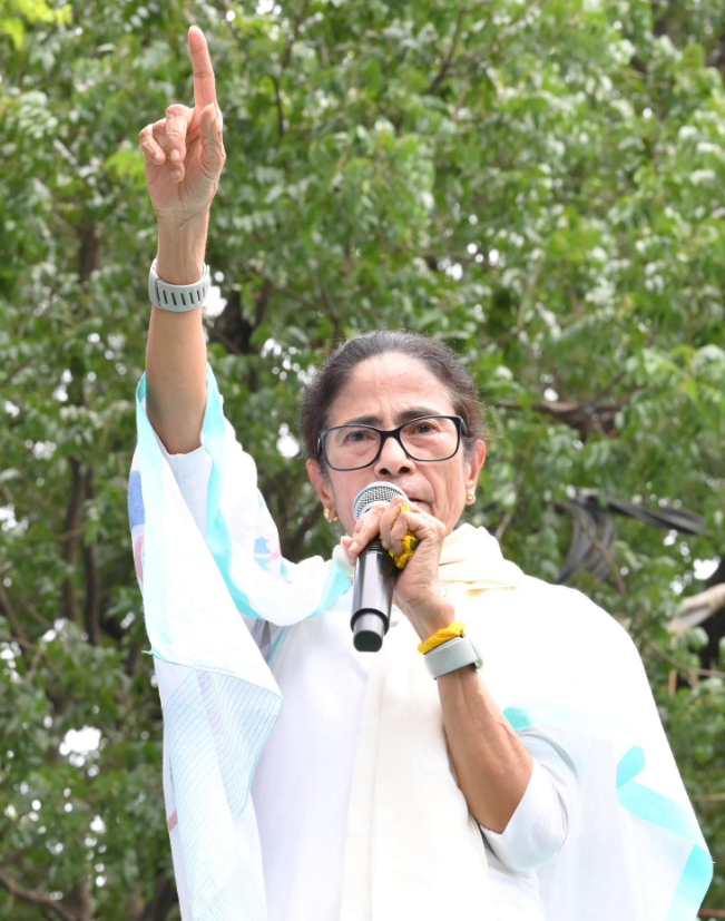 ‘जरूरत पड़ी तो मैं खुद सड़कों पर उतरूंगी’, CJP के प्रदर्शन पर ममता बनर्जी का बड़ा ऐलान, INDIA गठबंधन को दिया संदेश