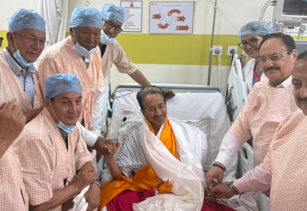 सोनम वांगचुक ने क्यों खत्म किया 26 दिन का अनशन? वीडियो जारी कर बताई सरकार से हुई पूरी बातचीत