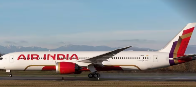 दिल्ली के होटल में Air India के पायलट की मौत, फ्लाइट से पहले बेहोशी की हालत में मिले; जांच जारी