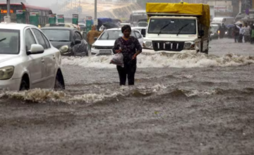 बारिश अलर्ट: दिल्ली समेत 16 राज्यों में बारिश की संभावना, कई जगह बदला मौसम