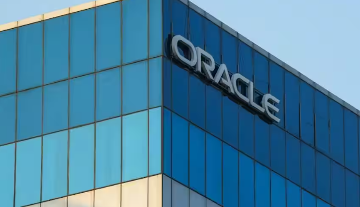 Oracle में फिर बड़ी छंटनी, कई कर्मचारियों की नौकरी गई; भारत में हजारों पर असर की आशंका