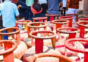 LPG ग्राहकों के लिए जरूरी खबर: 1 अक्टूबर से सब्सिडी के लिए आधार सत्यापन जरूरी