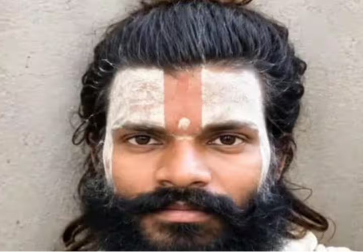 वृंदावन में प्रेमानंद महाराज के शिष्य ने चौथी मंजिल से कूदकर दी जान, पुलिस जांच में जुटी