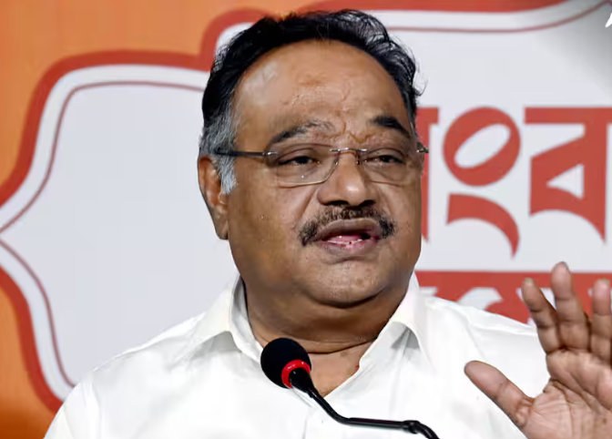 वाराणसी में बनेगा ‘पश्चिम बंग भवन’ पश्चिम बंगाल का नाम बदलकर ‘पश्चिम बंग’ करने की तैयारी? BJP प्रदेश अध्यक्ष का बड़ा दावा