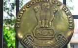 दिल्ली हाईकोर्ट का बड़ा फैसला: महिला पर भी लग सकती है गैंगरेप की धारा, जानें क्या है पूरा मामला