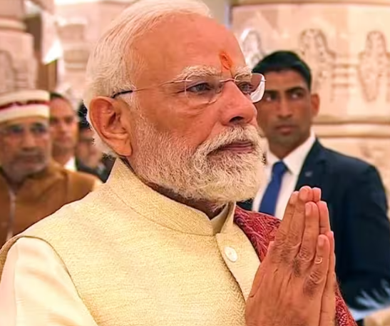 विजयादशमी पर PM मोदी ने देशवासियों को दी शुभकामनाएं, राजनाथ सिंह और योगी आदित्यनाथ ने भी दी बधाई