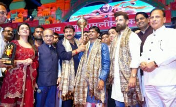 लव कुश रामलीला के मंच पर सुनील लोधी की हनुमान भजन क्लबिंग में उमड़ा जन सैलाब
